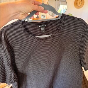 Athleta boxy crop tee